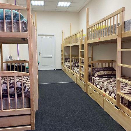 Хостел Мажор Κχαρκίβ Δωμάτιο φωτογραφία
